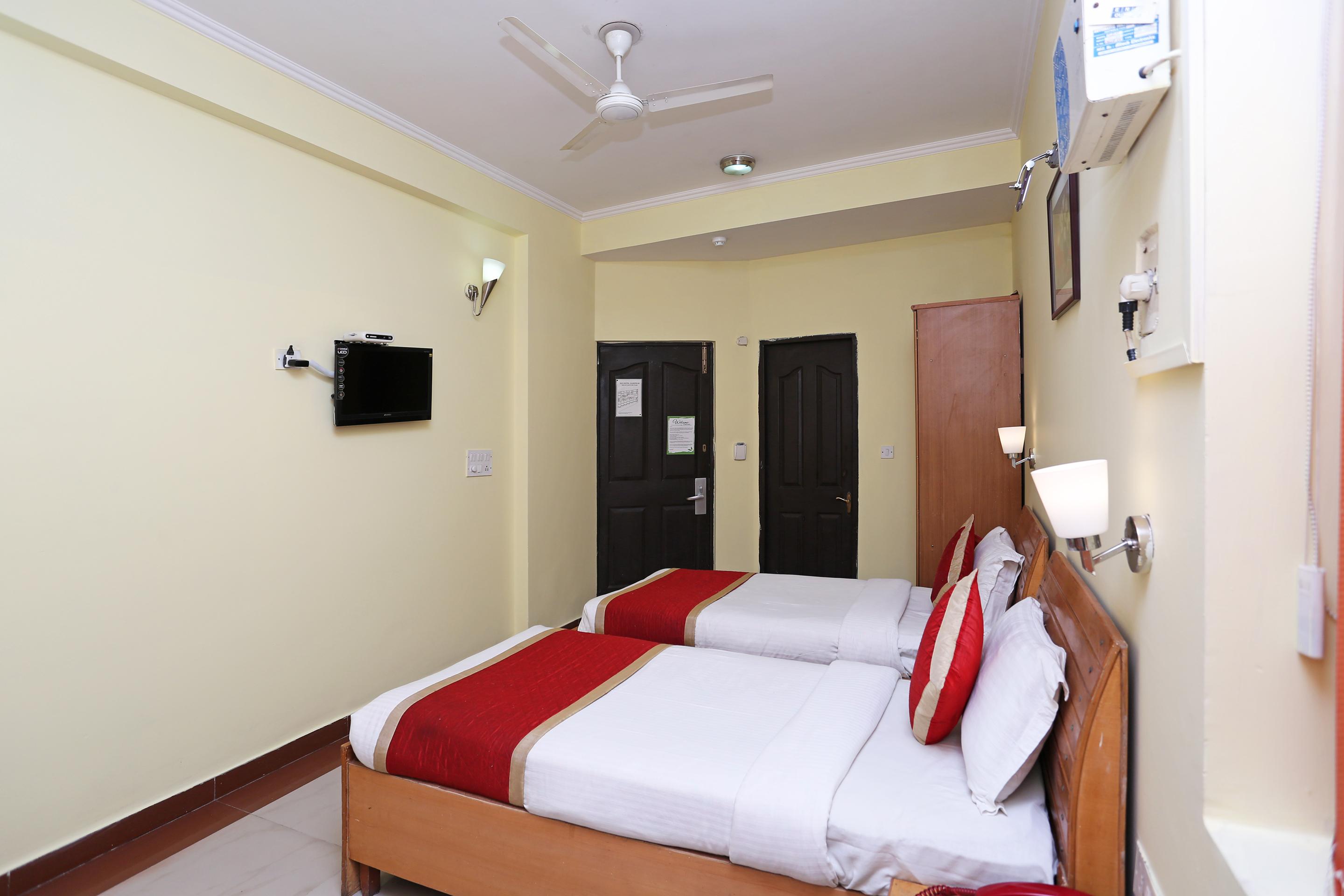 Sun Hotel Haridwar Bagian luar foto